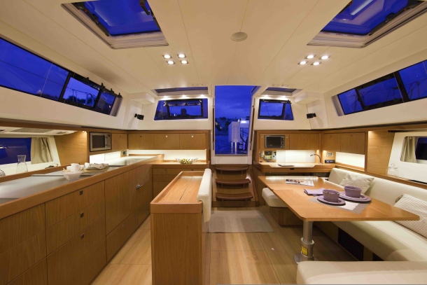 Beneteau Sense 43 14